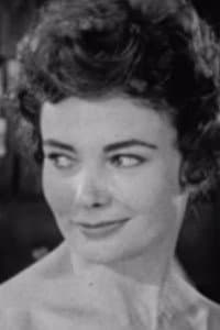 Linné Ahlstrand in Living Venus