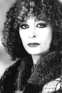 Cecilia Polizzi in La proprietà non è più un furto