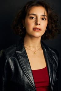 Julia D'Angelo in Sparks