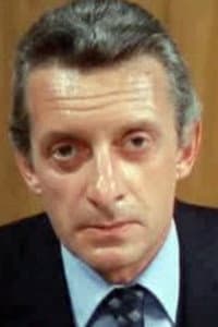 Jacques Maury in Une robe noire pour un tueur