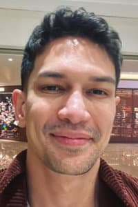 Dimas Beck in Lentera Merah