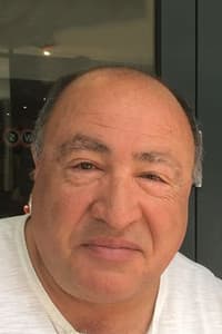 Senol Mat in The Taverna