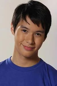 AJ Perez in Mamarazzi