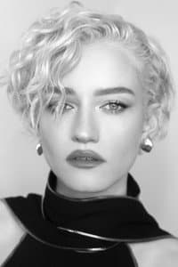Julia Garner in Wolf Man