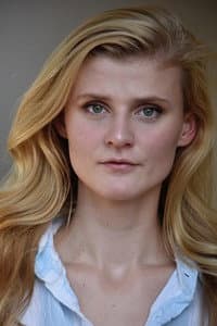 Ellie Duebner in Total Immersion