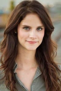Amanda Vredegoor in Painkillers