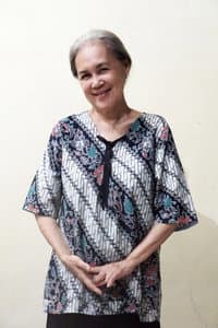 Tina Roostiati in Sendiri Diana Sendiri