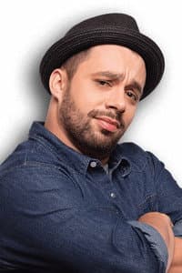 Charles Deschamps in Comment (essayer de) devenir humoriste au Québec