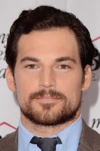 Giacomo Gianniotti in I 400 giorni - Funamboli e maestri