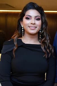 Aminath Rishfa in Dhilakani