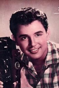 Jose Mari in Joey, Eddie, and Lito