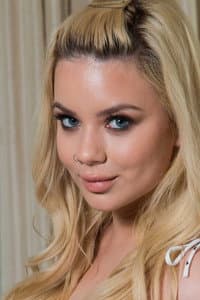 Heather Honey in When the Wife Plays 6