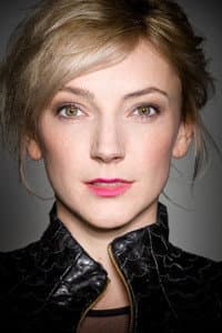 Alexandra Borbély in Muž se zaječíma ušima