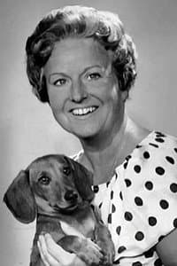 Pearl Hackney in Dancing Country