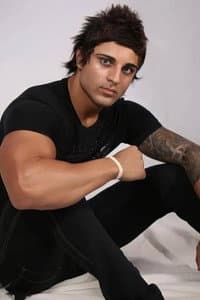 Aziz "Zyzz" Shavershian in Poster Boy: Becoming Zyzz