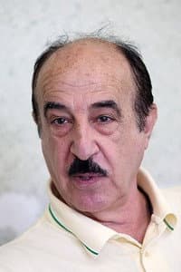 Manoochehr Azari in Man Polis Nistam