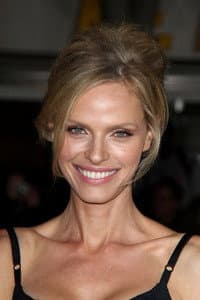 Rachel Roberts in How to Seduce Difficult Women