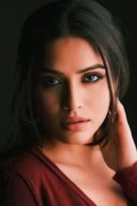 Sneha Singh in Yellow Board