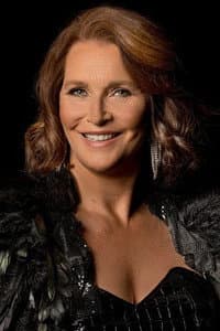 Maya Hakvoort in Elisabeth