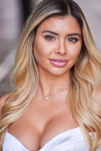 Briana Rowe in Bikini Guillotine