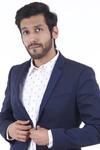 Kanan Gill in Noor