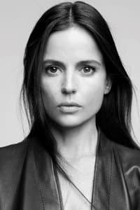 Elena Anaya in Lágrimas negras