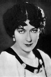 Aileen Pringle in Soldiers and Women