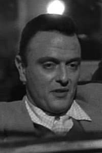 Gérard Hoffmann in Vivre sa vie: film en douze tableaux