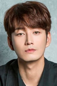 Lee Hyun-wook in Pyojeok