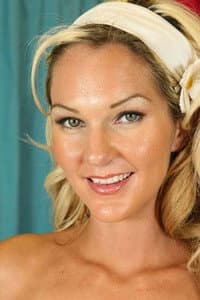 Heidi Brooks in Frosty Finish 2