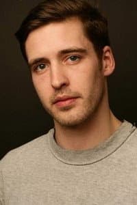 Alex Burns in Point&Shoot