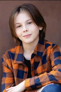 Logan Pierce in Mystery on Mistletoe Lane
