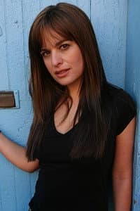 Renata Batista in The Fox sisters