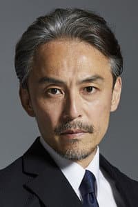 Akira Yamamoto in 揺れる電車の中で ハメられた家庭教師