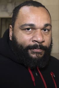 Dieudonné in Le Déménagement
