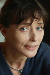 Mireille Perrier in Le comptoir