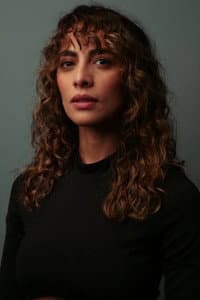 Laura Junco in Del otro lado del jardín