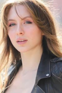 Alara Eriç in Üç Harfliler: Fal