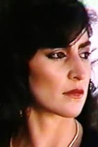 Débora Muniz in A Árvore Que Chorava Sangue