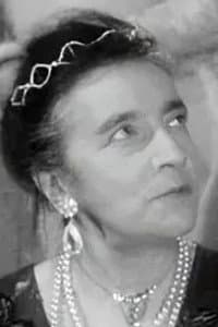 Julienne Paroli in Avalanche
