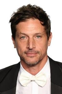 Simon Rex in Alexander IRL