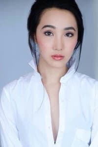 Mina Yang in Midnight Glance
