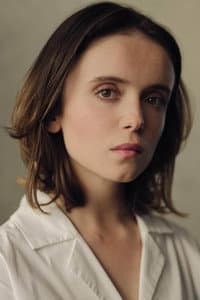 Lara Robinson in Long Weekend