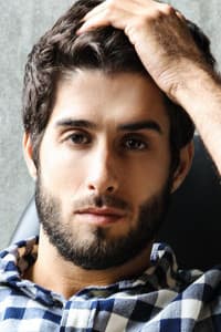 Diego Sans in Hola Papi 2