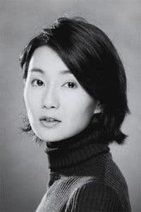 Maggie Cheung in 現代豪俠傳