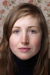 Kate Lyn Sheil in 10 Crosby