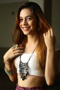 Shae in Rock N Love