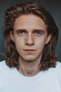 Nikolaj Groth in Bare tjue
