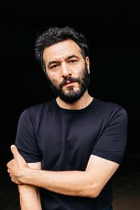 Mohamed Achour in Feste feiern
