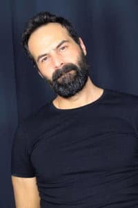 Enis Aybar in Kızım ve Ben